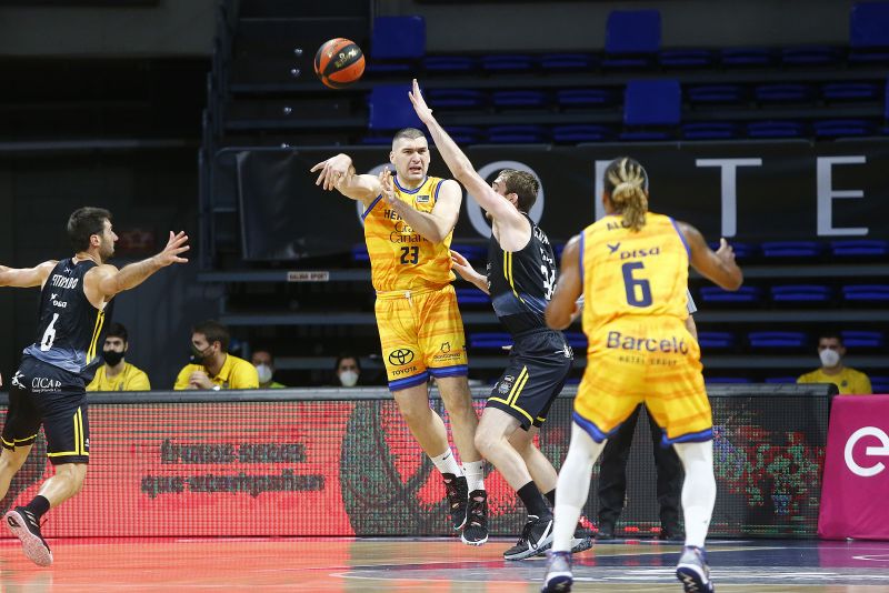 99-80: El Granca, una sombra en el derbi