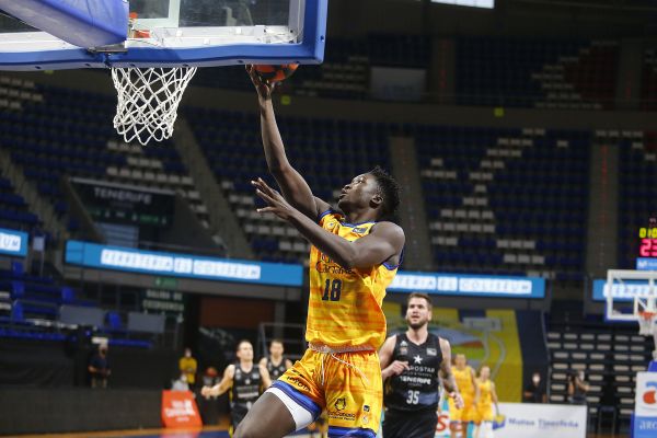 El Granca programa dos derbis para el verano