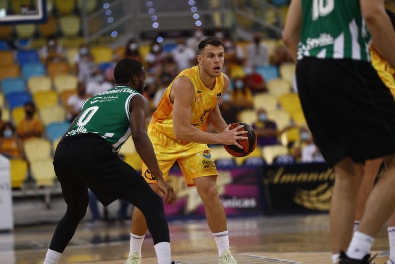 94-70: El Granca resuelve en tres cuartos