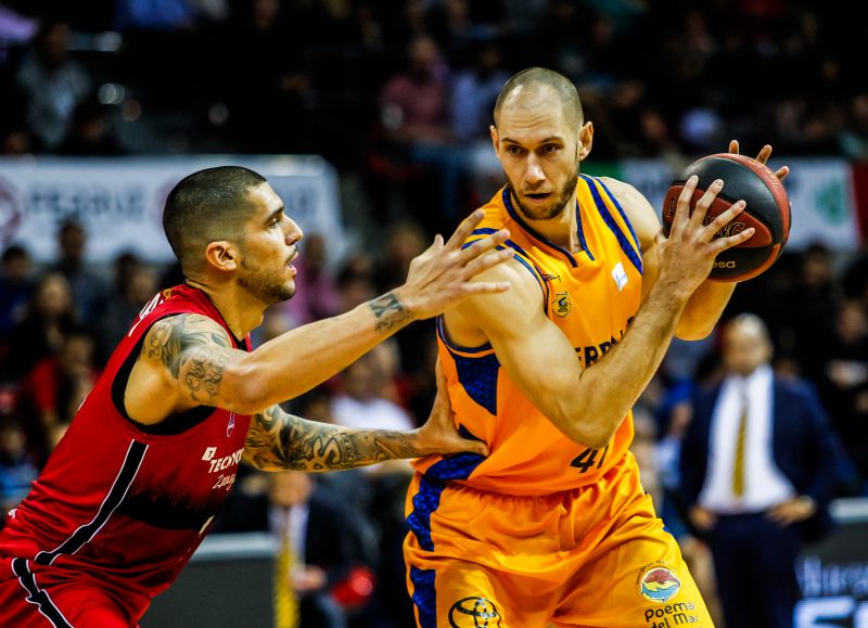 71-69: El Gran Canaria, derrotado en un cuarto