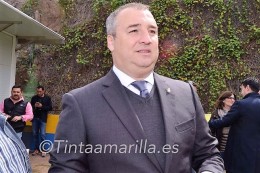 "Tenemos acuerdos cerrados con un central, un extremo y un centrocampista"