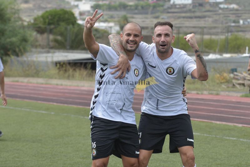 Romario, Abraham y el récord de los ascensos