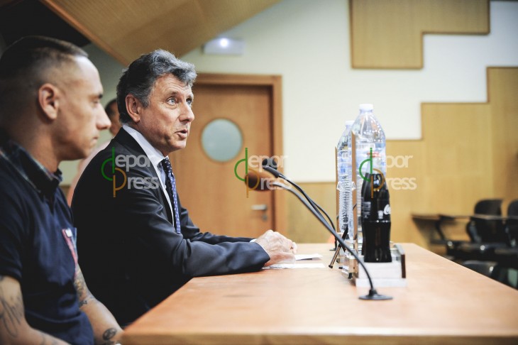 El Tenerife ya piensa en los derbis del verano