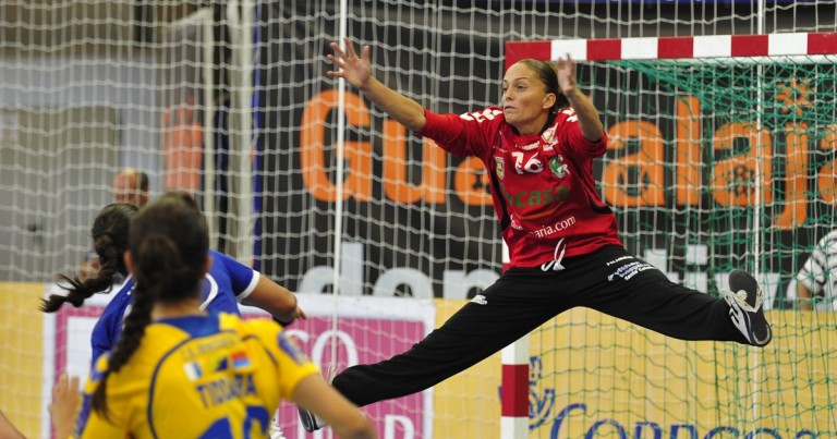 Silvia Navarro, medalla de oro al Mérito Deportivo de la Federación