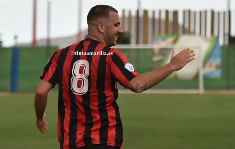 1-0: El Viera ya toca con los dedos el billete para la promoción