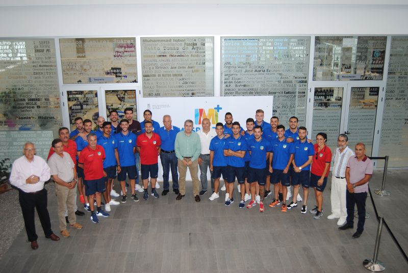 Marco Aurelio Pérez felicita a la UD San Fernando