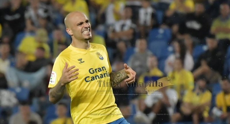 0-1: Pejiño resuelve en Teruel, pero Sandro recae