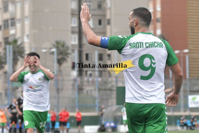 Villa y San Mateo le dan una vuelta de tuerca a su rivalidad