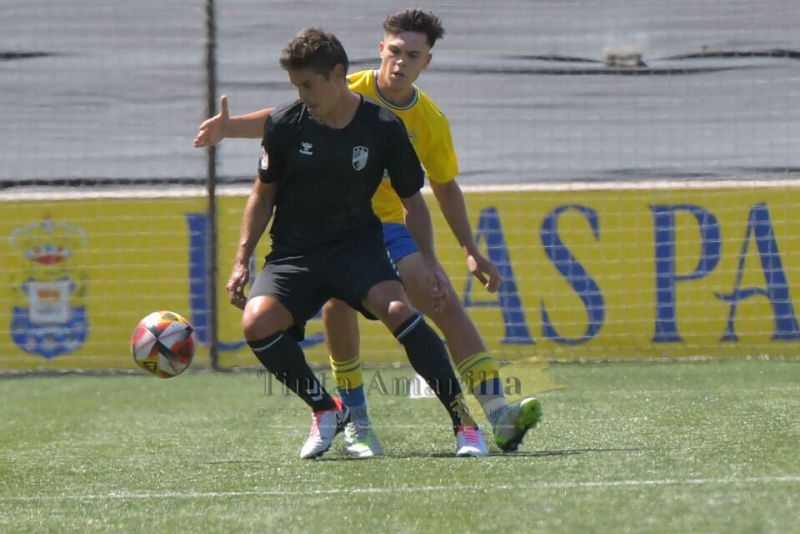 Liderato del Arucas y regreso oficial a España de Sergio Suárez