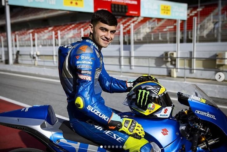 Pedri se pasa a las motos