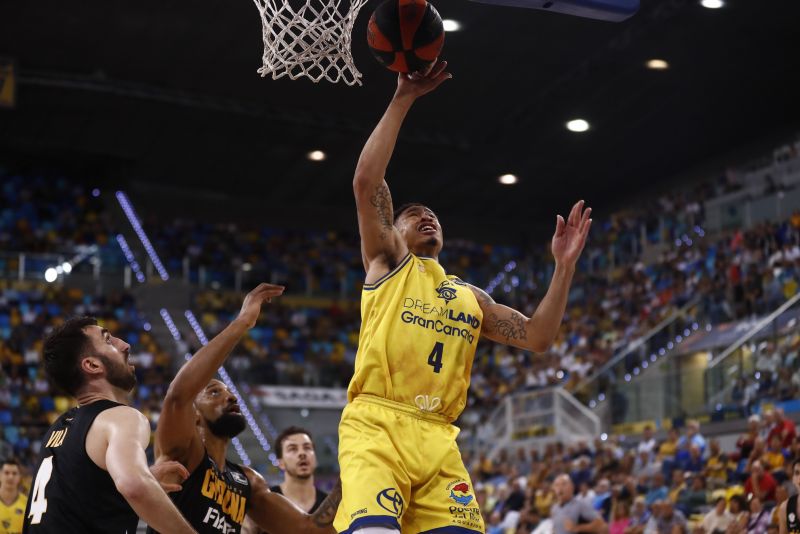 78-86: Al Gran Canaria se le agotó la munición exterior ante el Girona