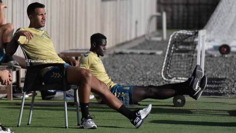 "La lesión de Viera fue un pisotón frente al Tenerife, pero no se dio cuenta hasta Lugo"