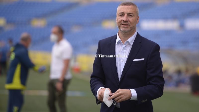 "Claudio, Moleiro, Ale y Cardona se quedan en el primer equipo"