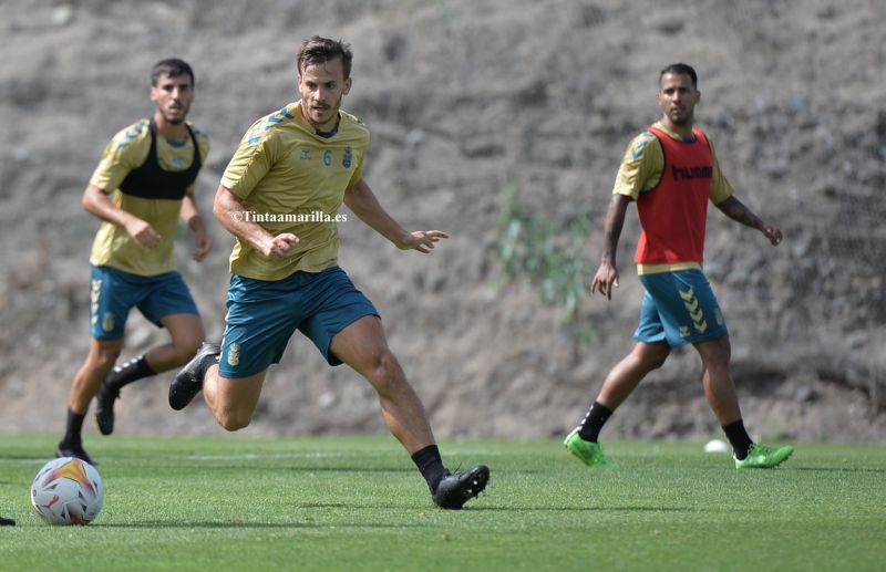 "La presión la pone la prensa", dice Curbelo