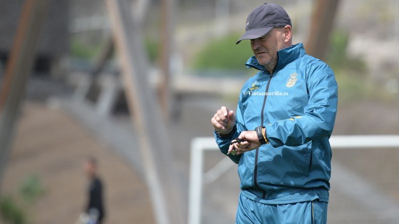 Mel espera "noticias pronto" sobre un refuerzo "que nos va a ayudar"