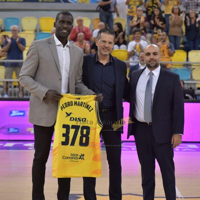 Gesto con Pedro Martínez