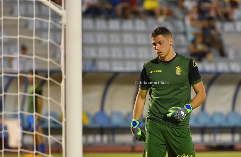 Jiménez descarta a Raúl y Simón para el viaje a Inglaterra