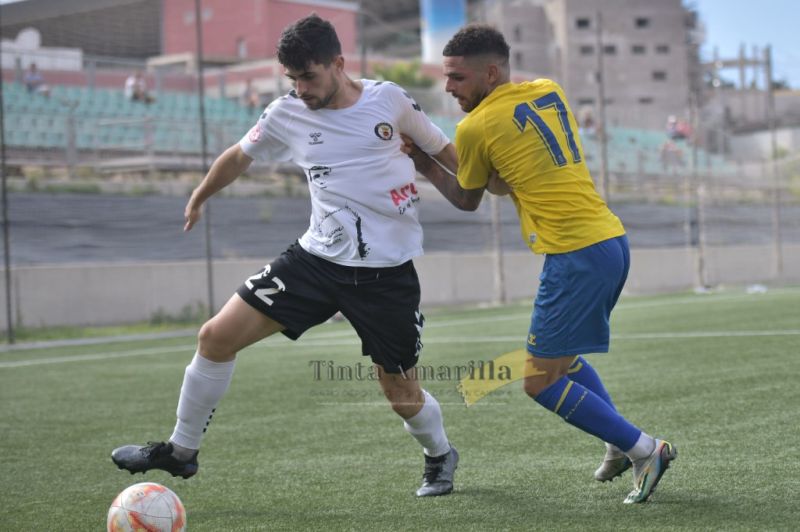 El Arucas confirma el alcance de la lesión de Dani Carnevali