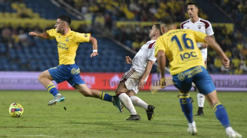 1-2: La UD extravía su partitura defensiva