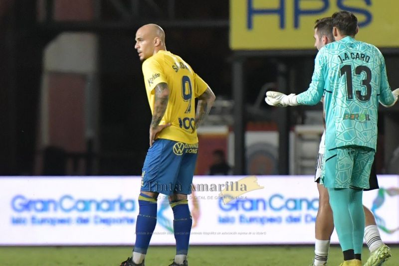 93 córneres a favor, 0 goles