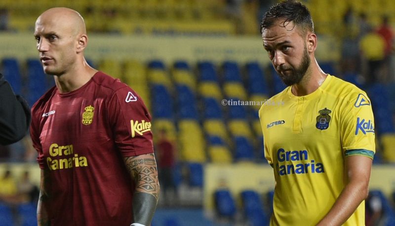 Jiménez pide el perdón de la grada a Deivid