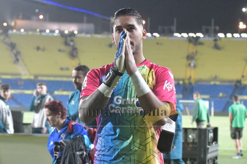 Alvaro Valles tiene pinta de héroe
