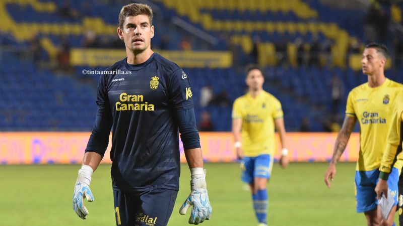 Un misil amigo desde la portería