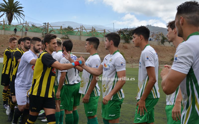 El Villa elige a sus 16 jugadores para viajar a Galicia