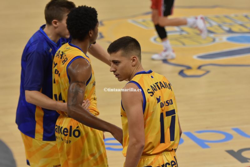 Fabio Santana levanta el vuelo