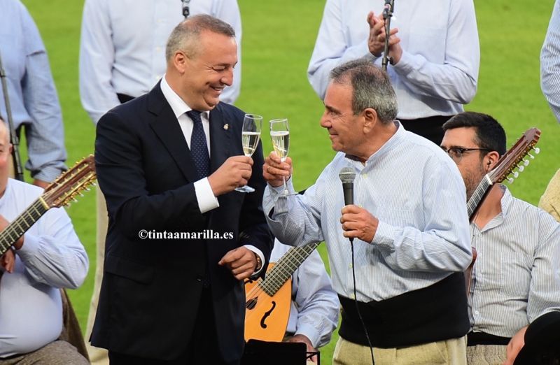 "Espero ver otra vez a la UD en Primera y en Europa"