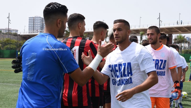 La división del grupo canario entró en debate