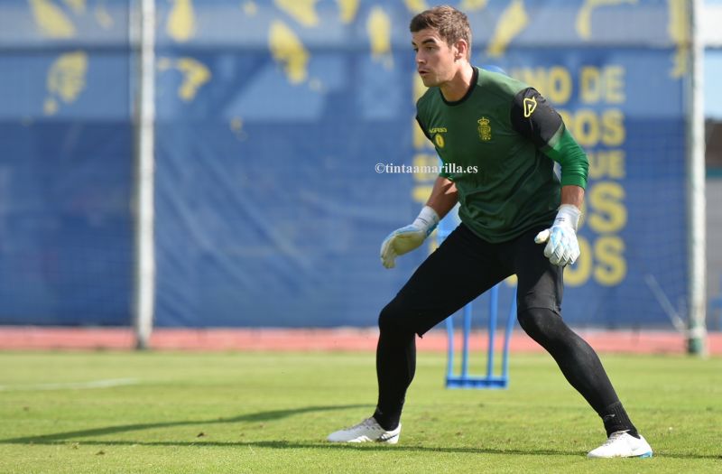 La UD confirma el alta de Raúl Fernández