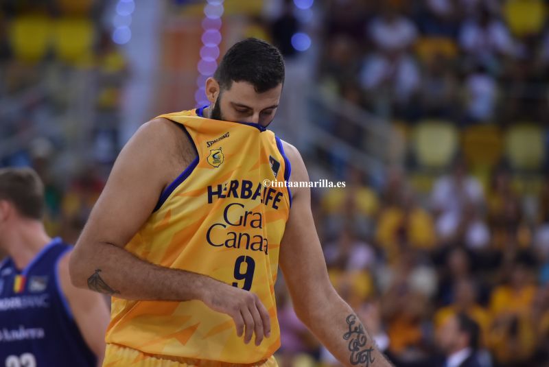 El Gran Canaria, sin colchón