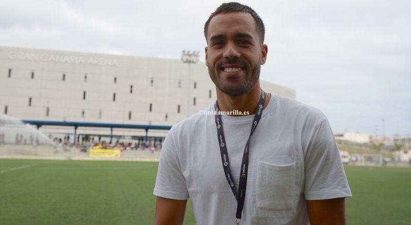 "Las Palmas arriesga más con la cantera que el Tenerife"