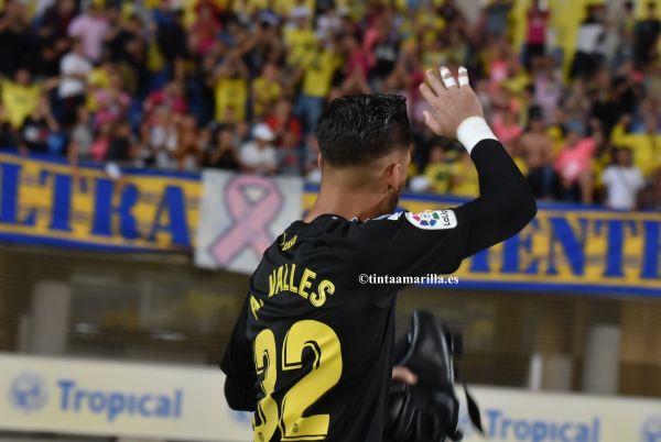 Valles ingresa en el club centenario de la UD Las Palmas