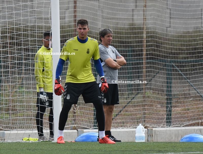 Alex Domínguez, nuevo portero para filiales de UD