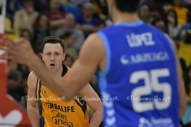 Magette, sin pena ni gloria