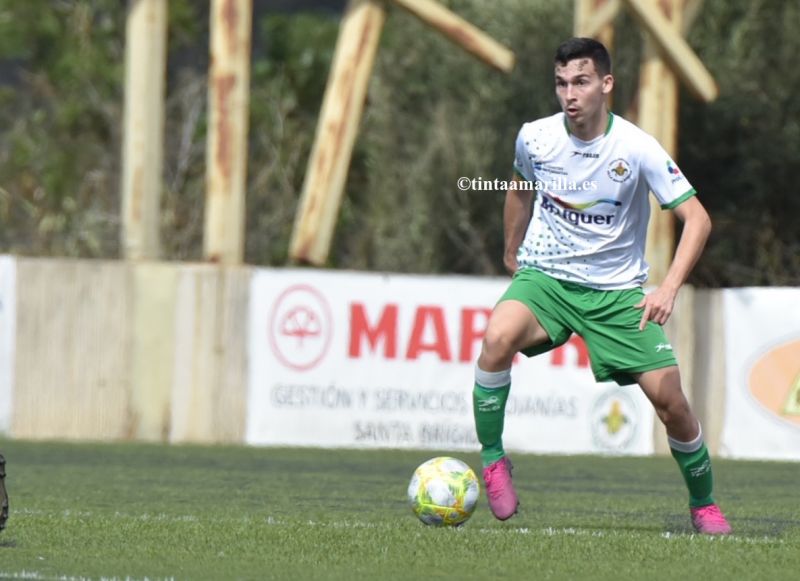 Alvaro, hijo de Tino Luis, cambia de equipo en Tercera