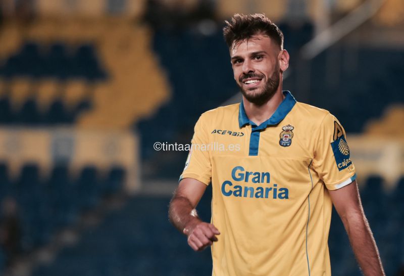 Serrano ve factible otra cesión de Tyronne al Tenerife