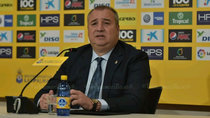 "Los abonados de esta temporada renovarán sin coste alguno"