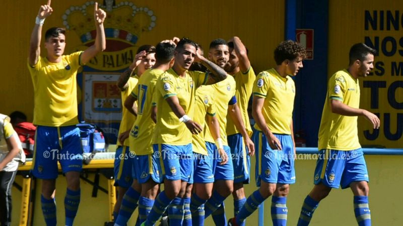 Edu Espiau pone de rodillas al líder