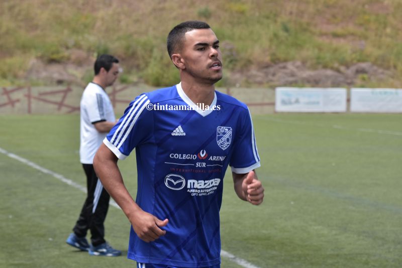 Antonio, un goleador para la hemeroteca