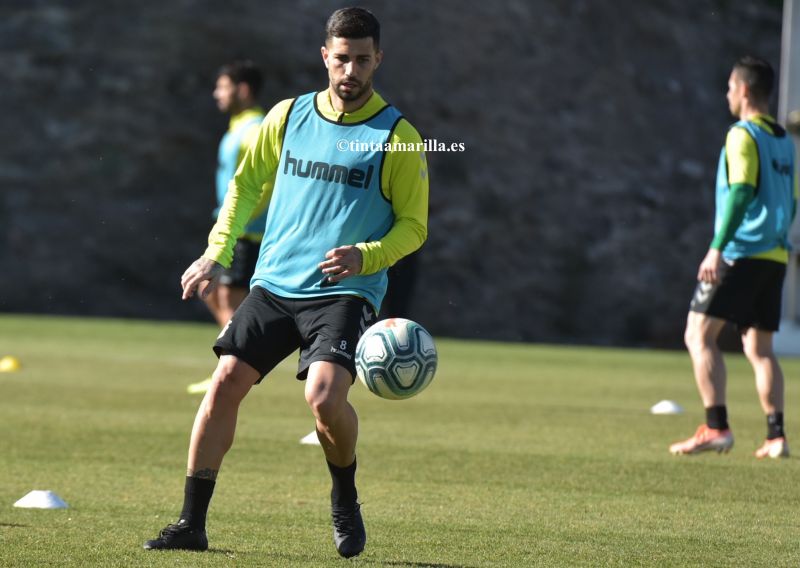 La UD anuncia cuatro altas para Los Pajaritos