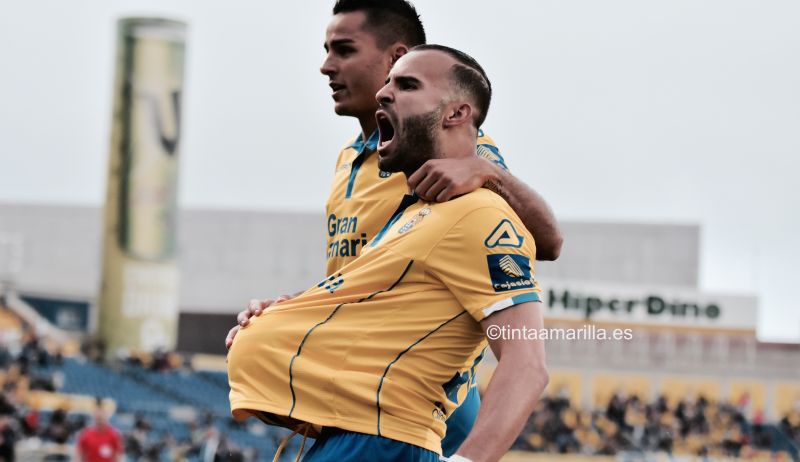 "No me conformo con estar en mitad de tabla"