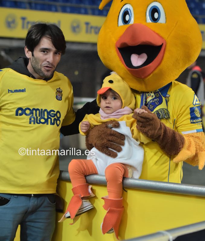 La mascota hace cantera