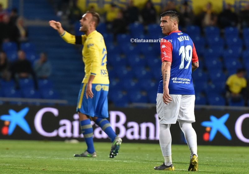 Dolor por la muerte de Reyes, rival de la UD con tres equipos 