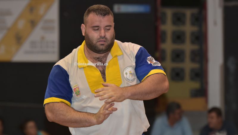 10-12: El Gáldar saca jugo a las separadas y da un disgusto al Maninidra