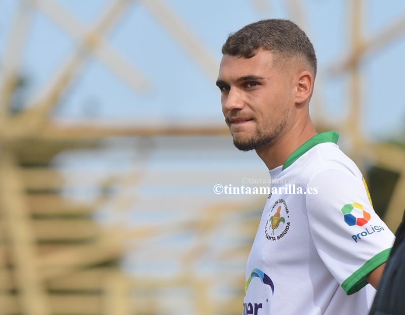 Alex García, del Villa a Las Palmas C