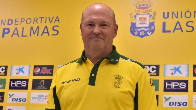 Recado de Mel a Mesa: "A lo mejor le viene bien ver el partido desde casa"