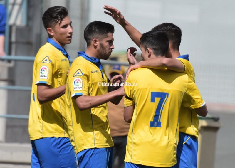 Las Palmas Atlético y 26 equipos más